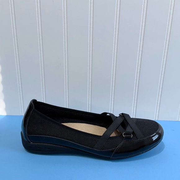 Earth Spirit Patent Leather & Fabric Flat Shoe
Black Size 8 - Picture 6 of 16
